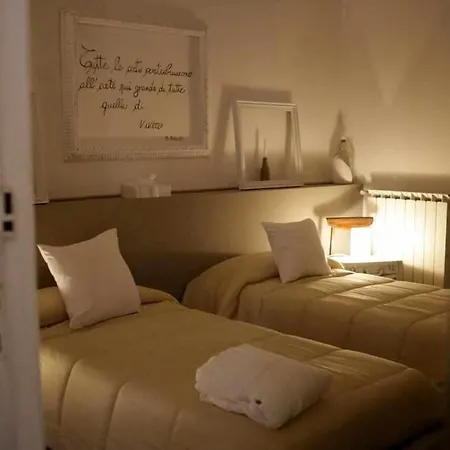 Le Dimore Degli Artisti 4* فينوسا