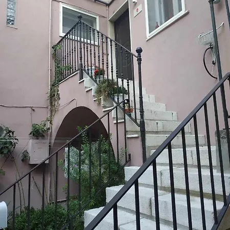 Le Dimore Degli Artisti Guest house 3*